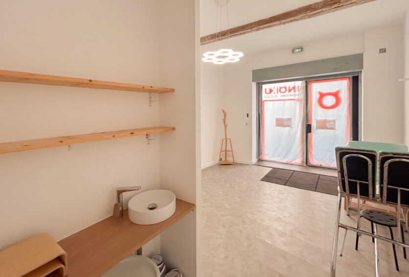 Local commercial 20 M2 Secteur Gares/ Centre ville